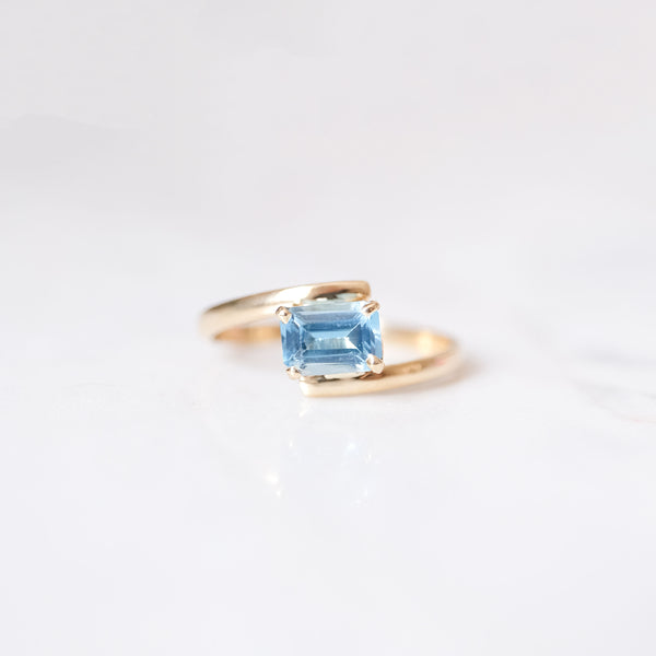 Anillo Topacio Azul