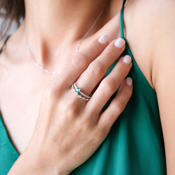 Anillo Emerald & Diamonds