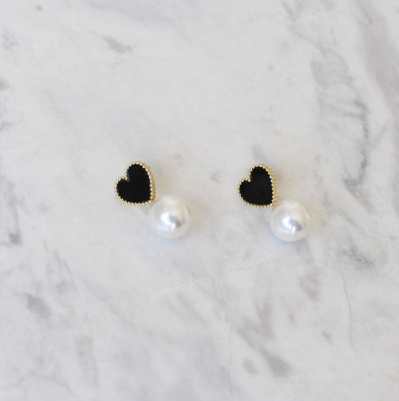 Aretes Pearl & Black Heart